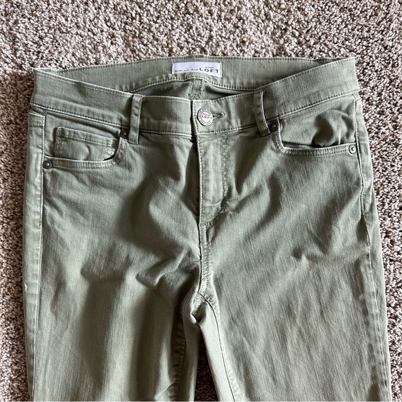 Green LOFT Skinny Crop Pants - Picture 2 of 4